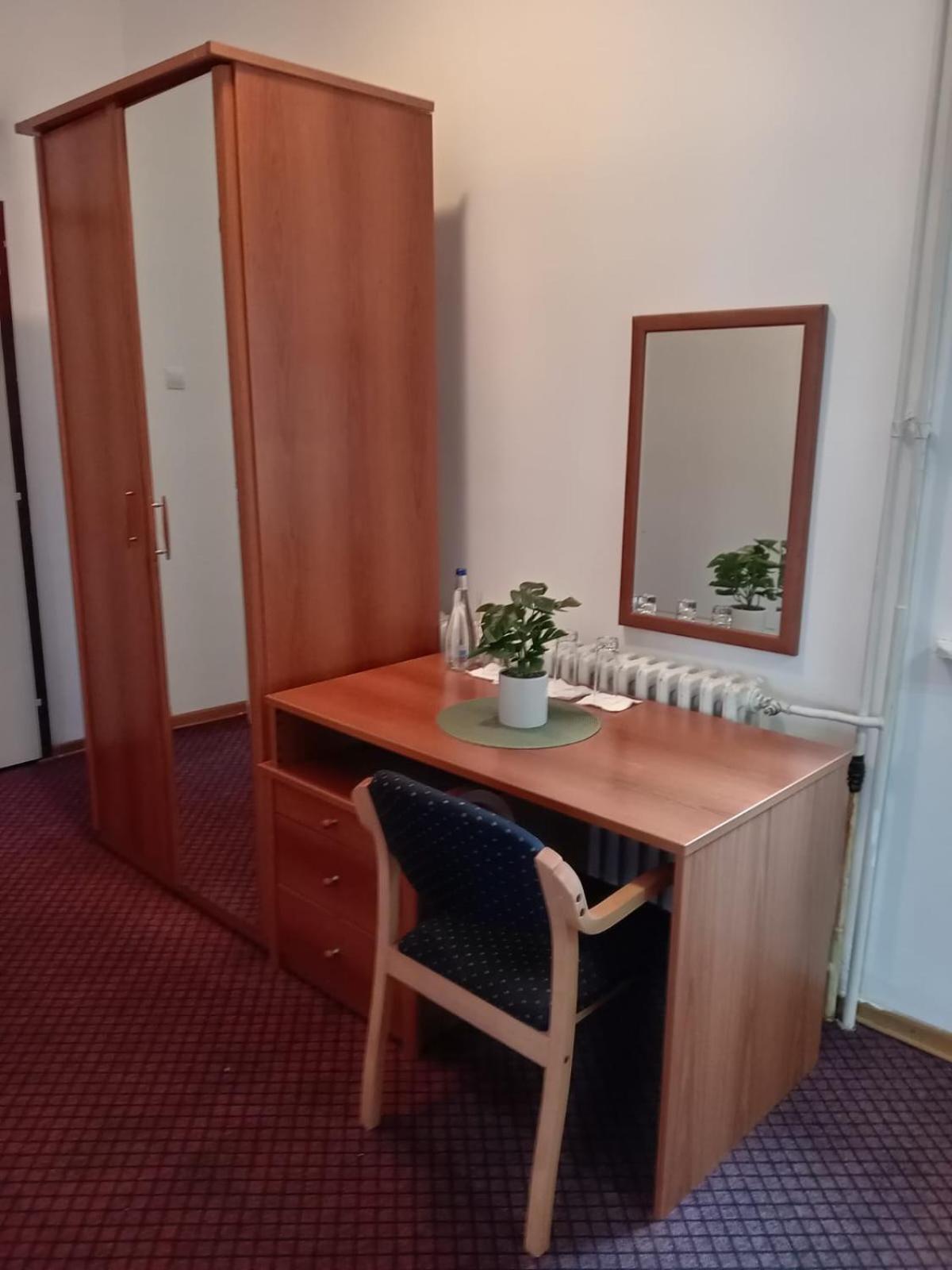 Hotel Vlasina - Vlasinsko Jezero فالسينا ريد المظهر الخارجي الصورة