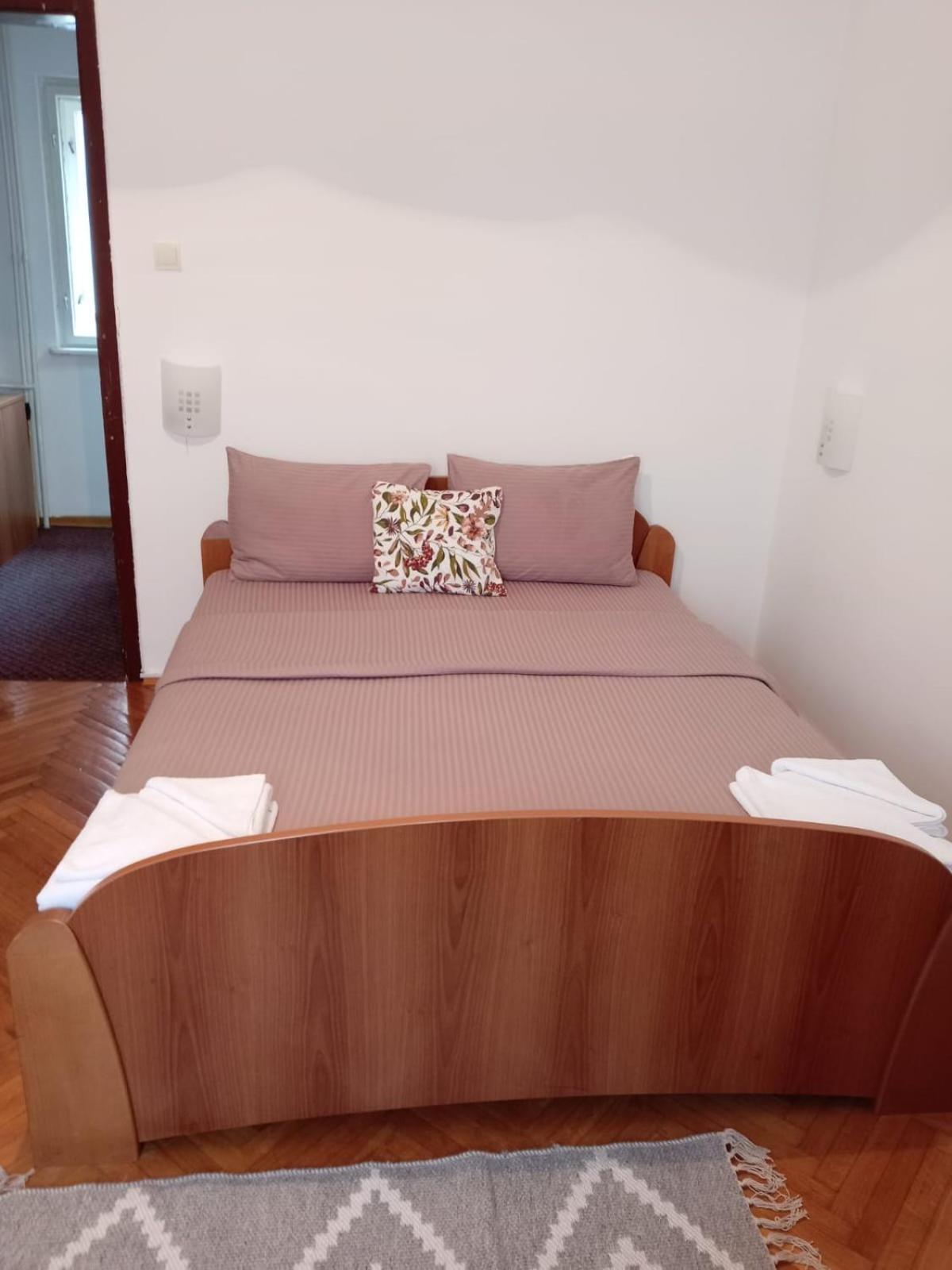 Hotel Vlasina - Vlasinsko Jezero فالسينا ريد المظهر الخارجي الصورة